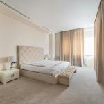 Premium Balcony View